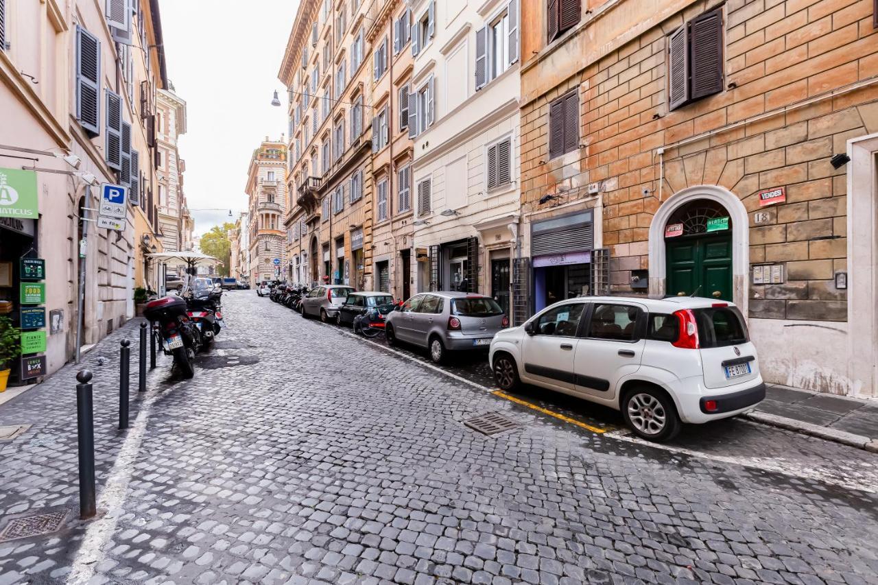Monti Colosseum Rome Luaran gambar
